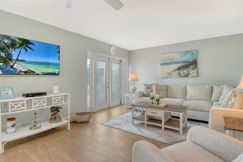 Casa en venta en Sarasota, Florida, 2 dormitorios, 117.43 m2 № 1854359 - foto 15