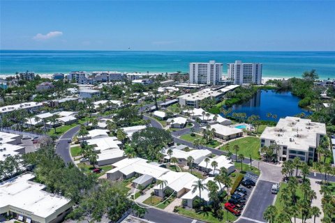 Casa en venta en Sarasota, Florida, 2 dormitorios, 117.43 m2 № 1854359 - foto 1