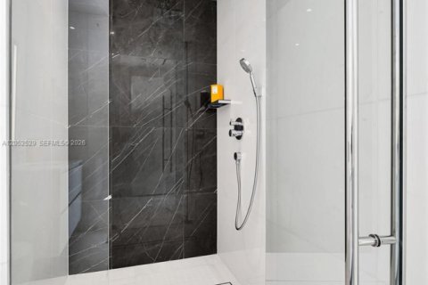 Condominio en venta en Miami, Florida, 2 dormitorios, 144.18 m2 № 2150421 - foto 23