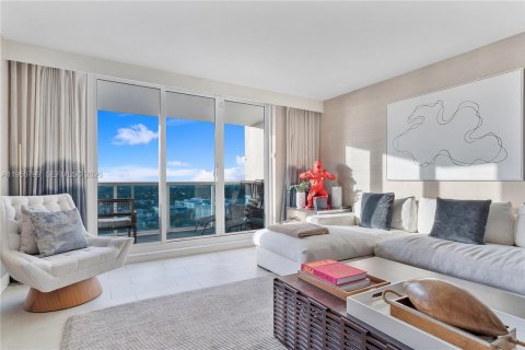 Condo in Miami Beach, Florida, 1 bedroom № 2153431