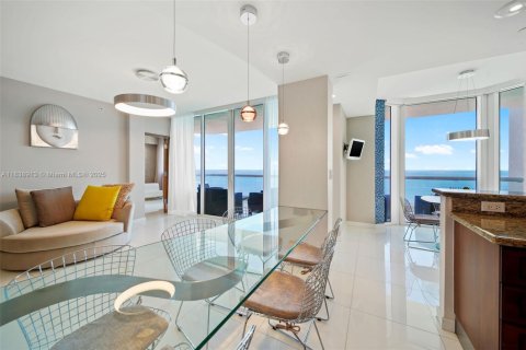 Condominio en alquiler en Sunny Isles Beach, Florida, 3 dormitorios, 205.69 m2 № 1943238 - foto 15