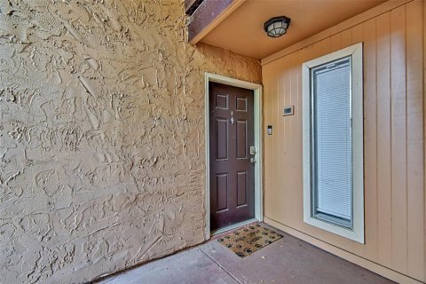Condo in Gainesville, Florida, 3 bedrooms  № 2204832 - photo 5