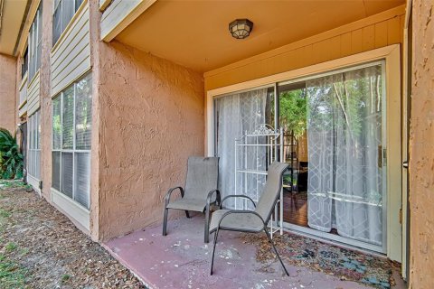Condo in Gainesville, Florida, 3 bedrooms  № 2204832 - photo 23