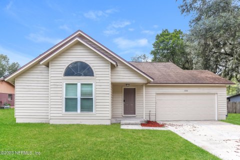 Casa en alquiler en Jacksonville, Florida, 3 dormitorios, 124.77 m2 № 772737 - foto 1