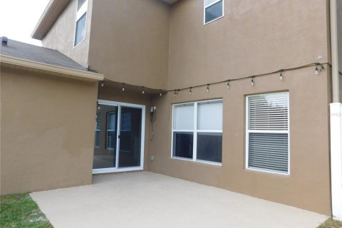 Villa ou maison à louer à Orlando, Floride: 3 chambres, 271.18 m2 № 2413647 - photo 3