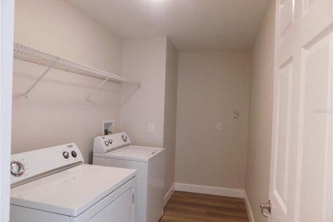 Villa ou maison à louer à Orlando, Floride: 3 chambres, 271.18 m2 № 2413647 - photo 20