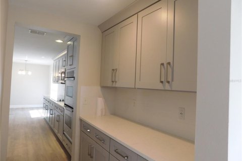 Villa ou maison à louer à Orlando, Floride: 3 chambres, 271.18 m2 № 2413647 - photo 7