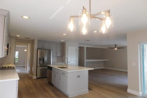 Villa ou maison à louer à Orlando, Floride: 3 chambres, 271.18 m2 № 2413647 - photo 8
