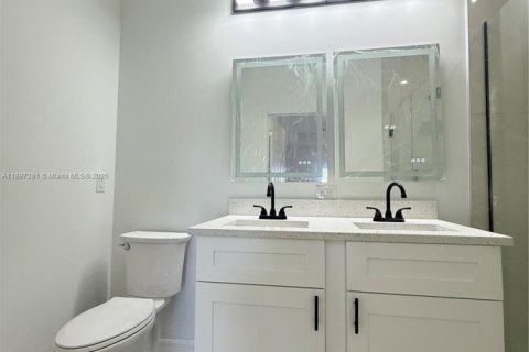 Купить виллу или дом в Лихай-Эйкерс, Флорида 3 спальни, 130.99м2, № 1948773 - фото 13