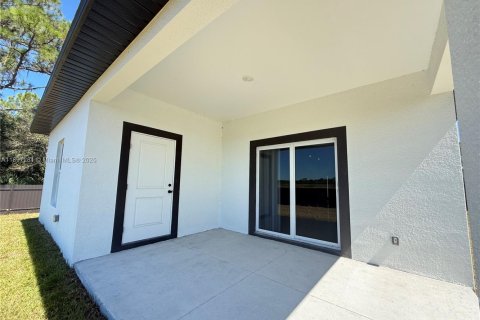 Купить виллу или дом в Лихай-Эйкерс, Флорида 3 спальни, 130.99м2, № 1948773 - фото 21