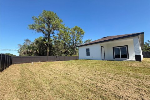 Купить виллу или дом в Лихай-Эйкерс, Флорида 3 спальни, 130.99м2, № 1948773 - фото 25