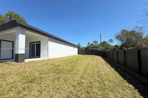 Купить виллу или дом в Лихай-Эйкерс, Флорида 3 спальни, 130.99м2, № 1948773 - фото 24
