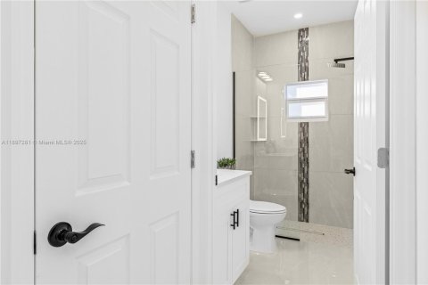 Купить виллу или дом в Лихай-Эйкерс, Флорида 3 спальни, 130.99м2, № 1948773 - фото 28