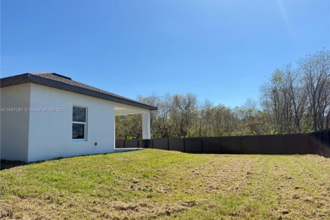 Купить виллу или дом в Лихай-Эйкерс, Флорида 3 спальни, 130.99м2, № 1948773 - фото 26