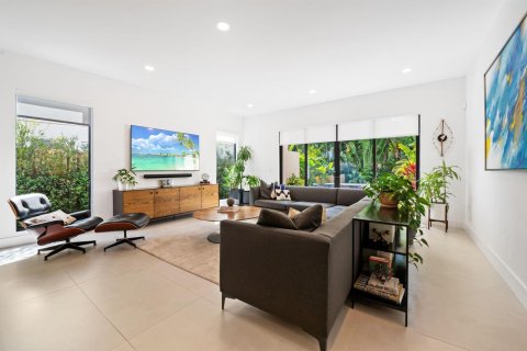 Adosado en venta en Fort Lauderdale, Florida, 4 dormitorios, 230.68 m2 № 2085096 - foto 9
