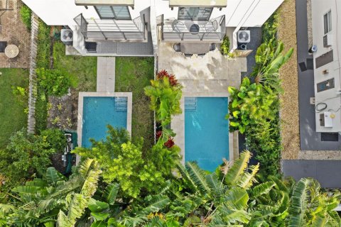Adosado en venta en Fort Lauderdale, Florida, 4 dormitorios, 230.68 m2 № 2085096 - foto 30
