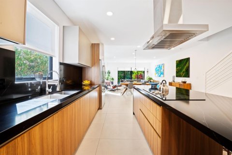 Adosado en venta en Fort Lauderdale, Florida, 4 dormitorios, 230.68 m2 № 2085096 - foto 4