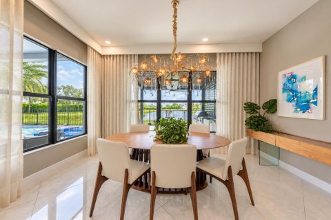 House in Boca Raton, Florida 6 bedrooms, 495.17 sq.m. № 2429698 - photo 24