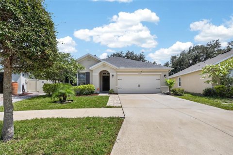 House in Wimauma, Florida 3 bedrooms, 155.7 sq.m. № 2208107