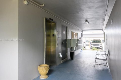 Copropriété à vendre à Fort Lauderdale, Floride: 2 chambres, 94.76 m2 № 1823702 - photo 22