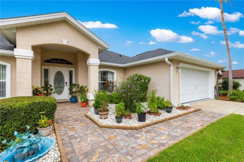 House in Ocala, Florida 4 bedrooms, 224.92 sq.m. № 1832924 - photo 2