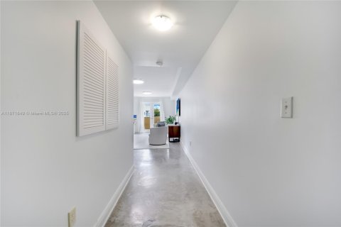 Copropriété à louer à Miami Beach, Floride: 2 chambres, 94.76 m2 № 1927123 - photo 6