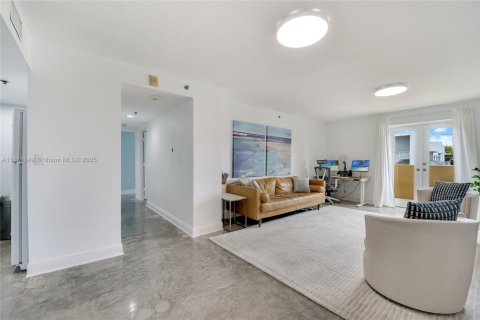 Copropriété à louer à Miami Beach, Floride: 2 chambres, 94.76 m2 № 1927123 - photo 5