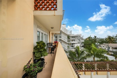 Copropriété à louer à Miami Beach, Floride: 2 chambres, 94.76 m2 № 1927123 - photo 3