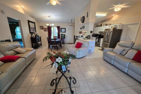 Villa ou maison à vendre à Lakeland, Floride: 3 chambres, 123.93 m2 № 1637759 - photo 16