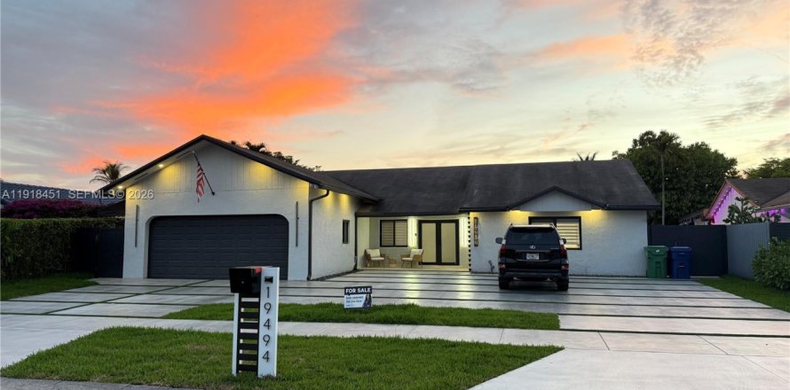 Villa ou maison à Hialeah, Floride 5 chambres, 238.29 m2 № 2080329