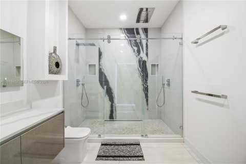 Villa ou maison à vendre à Hialeah, Floride: 5 chambres, 238.29 m2 № 2080329 - photo 7