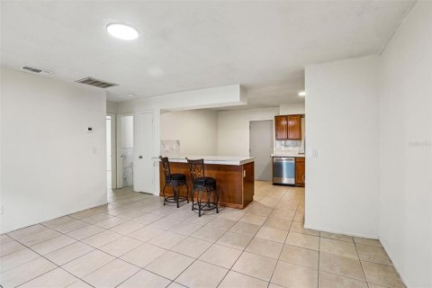 Propiedad comercial en venta en Clearwater, Florida, 4 dormitorios, 157 m2 № 2203196 - foto 6