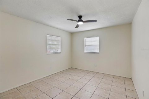 Propiedad comercial en venta en Clearwater, Florida, 4 dormitorios, 157 m2 № 2203196 - foto 13