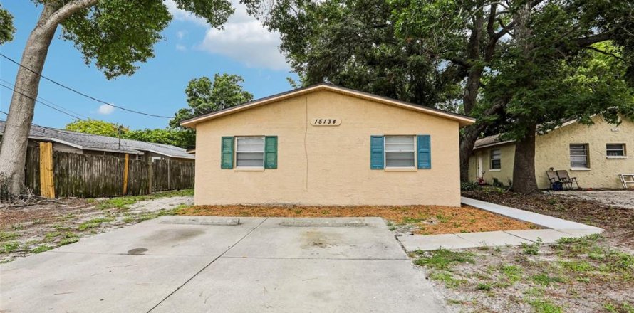 Propiedad comercial en Clearwater, Florida 4 dormitorios, 157 m2 № 2203196