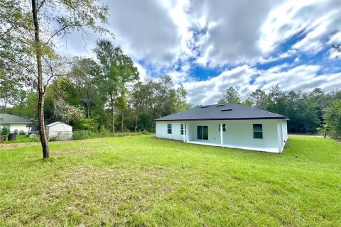 House in Citrus Springs, Florida 3 bedrooms, 142.05 sq.m. № 2166094 - photo 9