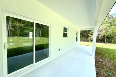 House in Citrus Springs, Florida 3 bedrooms, 142.05 sq.m. № 2166094 - photo 11