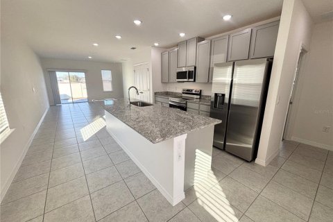 Villa ou maison à vendre à Poinciana, Floride: 3 chambres, 138.61 m2 № 2147588 - photo 5