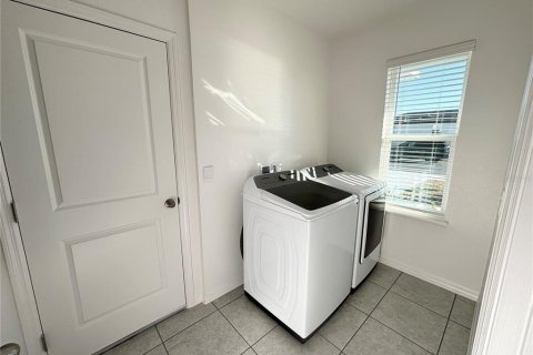 Villa ou maison à vendre à Poinciana, Floride: 3 chambres, 138.61 m2 № 2147588 - photo 18