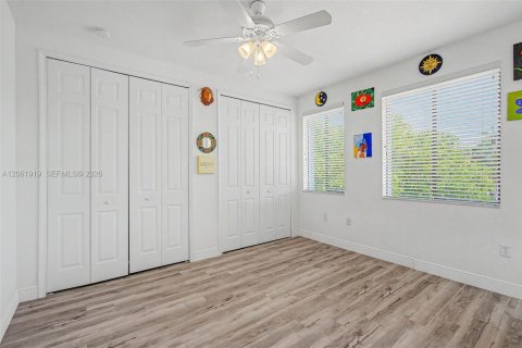 Villa ou maison à vendre à Cutler Bay, Floride: 5 chambres, 366.5 m2 № 2254116 - photo 21