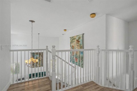 Villa ou maison à vendre à Cutler Bay, Floride: 5 chambres, 366.5 m2 № 2254116 - photo 15