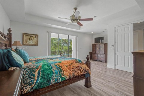 Villa ou maison à vendre à Cutler Bay, Floride: 5 chambres, 366.5 m2 № 2254116 - photo 17
