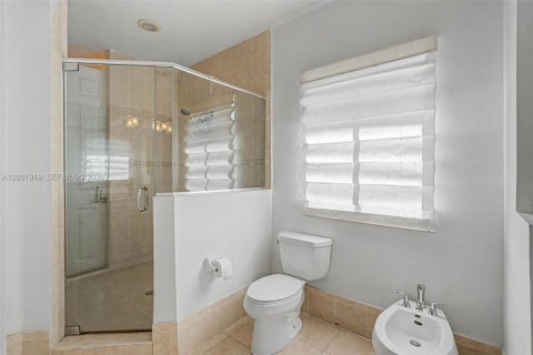 Villa ou maison à vendre à Cutler Bay, Floride: 5 chambres, 366.5 m2 № 2254116 - photo 19