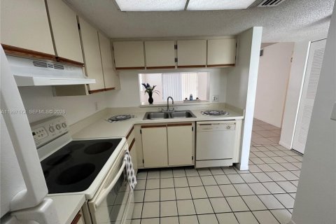 Copropriété à louer à Fort Lauderdale, Floride: 2 chambres, 86.12 m2 № 2059059 - photo 3
