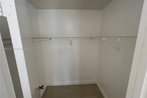 Copropriété à louer à Fort Lauderdale, Floride: 2 chambres, 86.12 m2 № 2059059 - photo 14