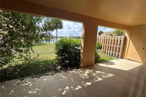 Copropriété à louer à Fort Lauderdale, Floride: 2 chambres, 86.12 m2 № 2059059 - photo 17