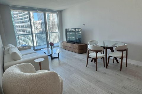 Снять в аренду кондоминиум в Майами, Флорида 1 спальня, 70.05м2, № 1964112 - фото 2