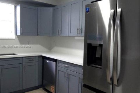 Casa en venta en Miami, Florida, 3 dormitorios, 133.5 m2 № 2001859 - foto 26