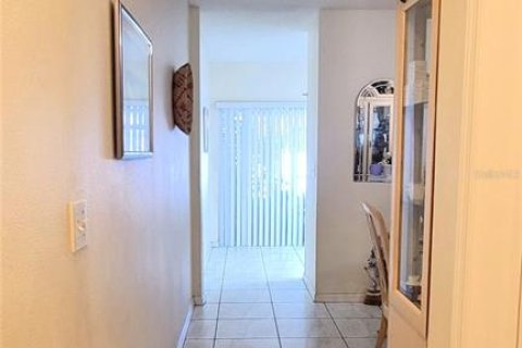 Adosado en venta en Brandon, Florida, 2 dormitorios, 138.42 m2 № 1624602 - foto 6