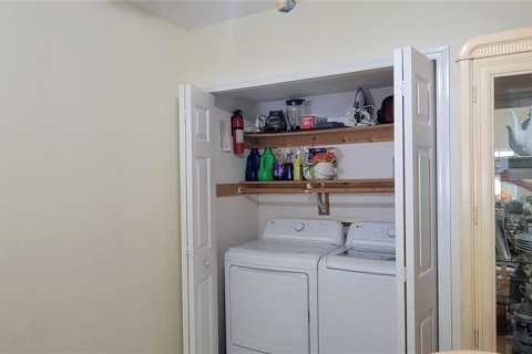 Adosado en venta en Brandon, Florida, 2 dormitorios, 138.42 m2 № 1624602 - foto 19