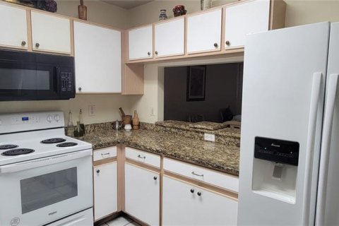 Adosado en venta en Brandon, Florida, 2 dormitorios, 138.42 m2 № 1624602 - foto 10